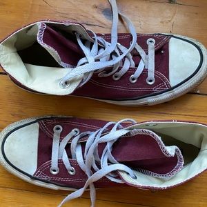 Maroon Converse High Tops Size 8